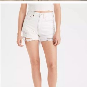 AE White Denim 90’s Boyfriend Short